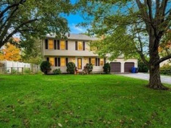 15 Tammie Road, Hopedale, MA 01747