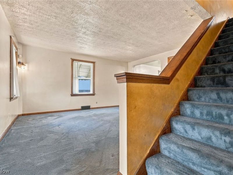 2459 Georgetown Road NE, Canton, OH 44704 Photo 10