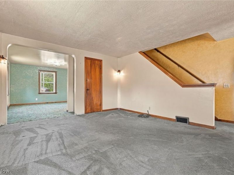 2459 Georgetown Road NE, Canton, OH 44704 Photo 11
