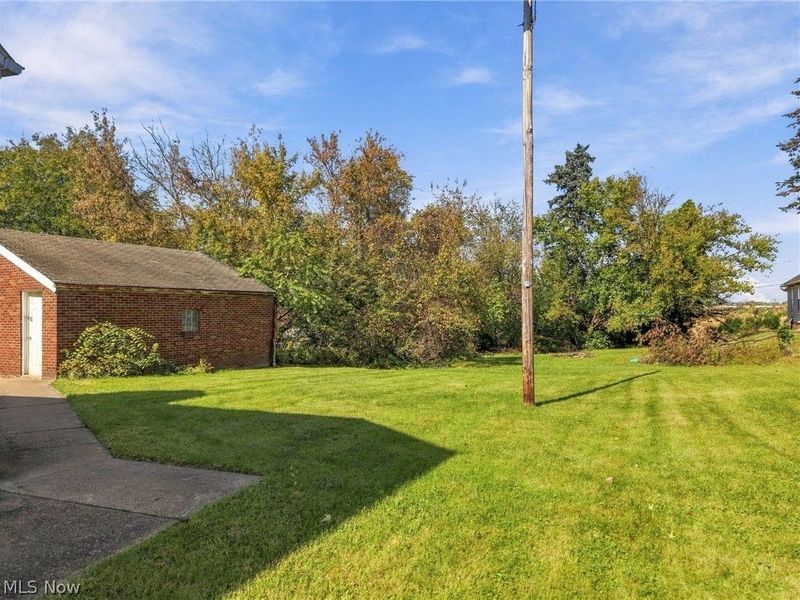 2459 Georgetown Road NE, Canton, OH 44704 Photo 30