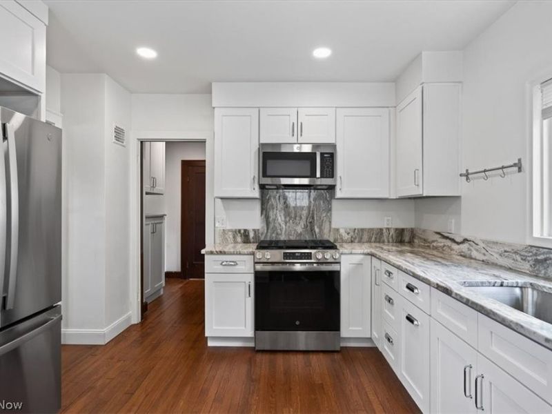 3596 W 155th Street, Cleveland, OH 44111 Photo 16