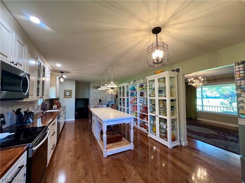 625 Garland Drive, Youngstown, OH 44446 Photo 8