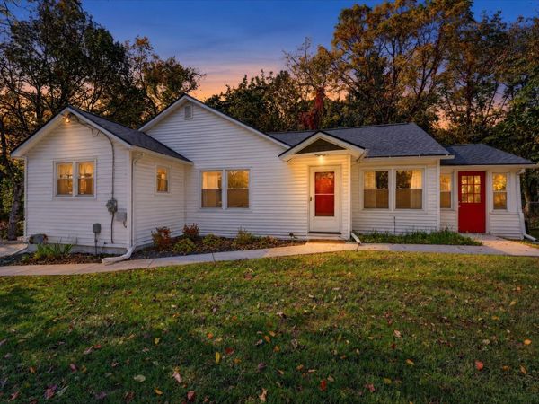 325 N Kendall Avenue, Kalamazoo, MI 49006