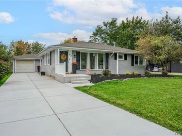 92 Mapleview Drive , Buffalo, NY 14226