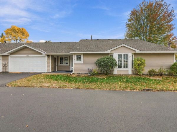 1903 Granite Avenue N, Oakdale, MN 55128