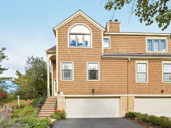 22 Dowitcher Ct, Wayne, NJ 07470