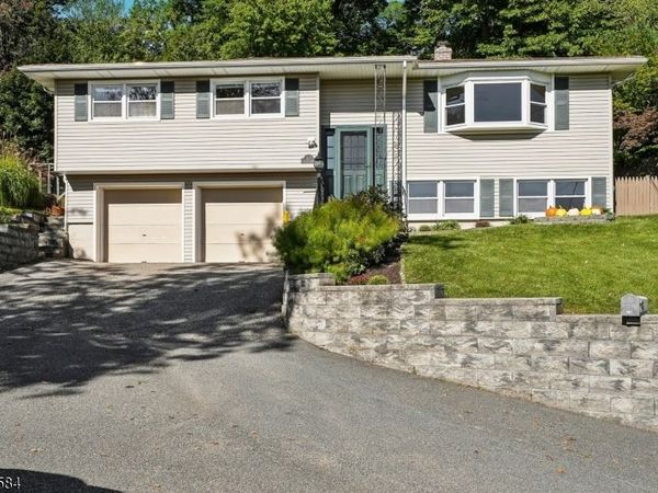 907 Pleasant Valley Way, West Orange, NJ 07052