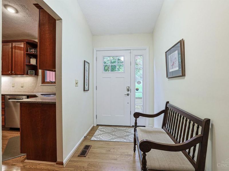 7577 Whitehall Circle W, West Chester, OH 45069 Photo 41