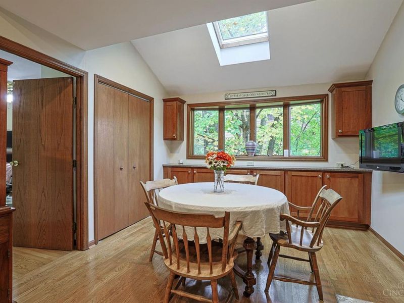 7577 Whitehall Circle W, West Chester, OH 45069 Photo 53