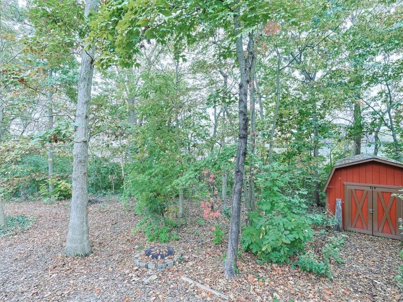 7577 Whitehall Circle W, West Chester, OH 45069 Photo 83