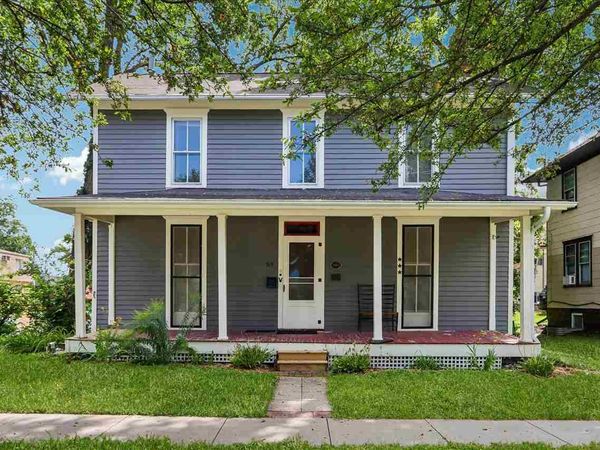 515 E Davenport St, Iowa City, IA 52245