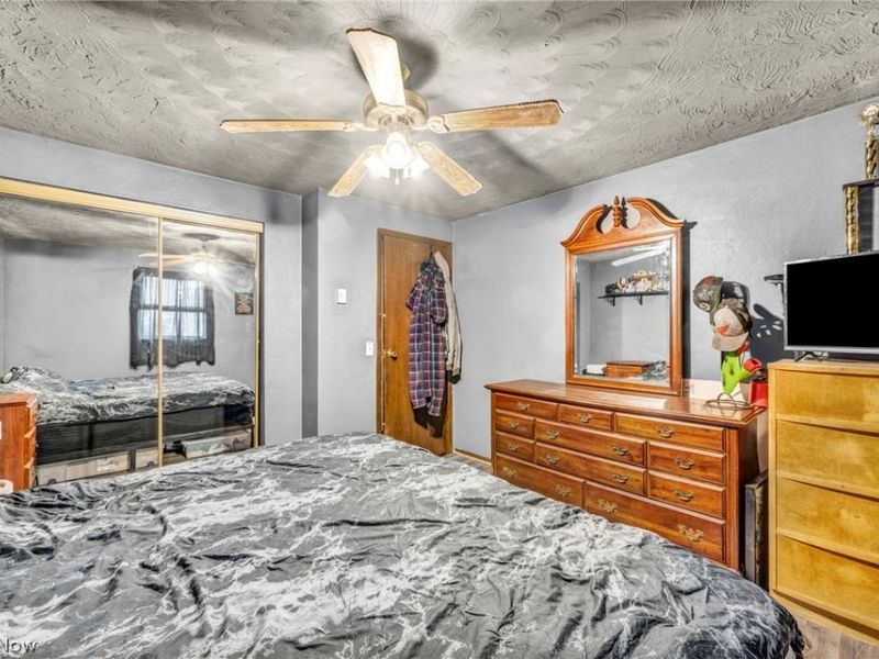 1700 Urban Circle S, Lorain, OH 44053 Photo 18