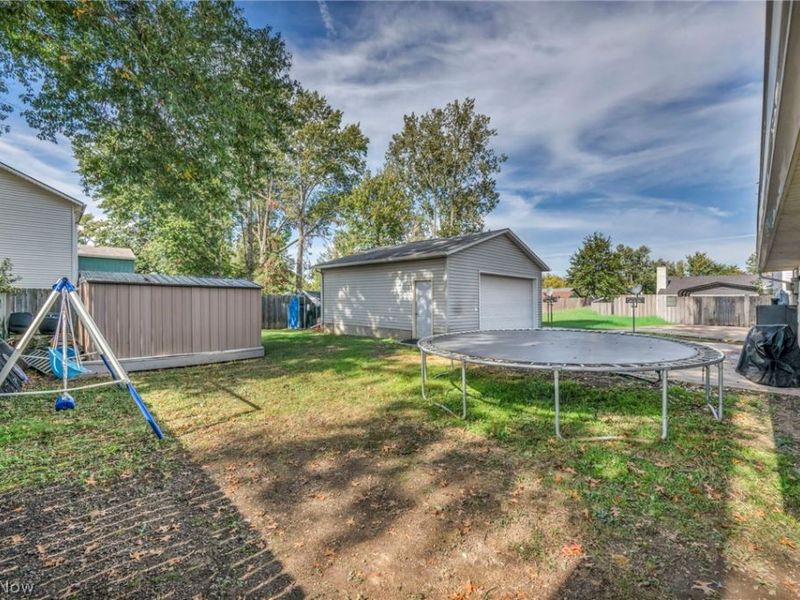 1700 Urban Circle S, Lorain, OH 44053 Photo 26