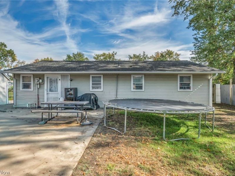 1700 Urban Circle S, Lorain, OH 44053 Photo 28