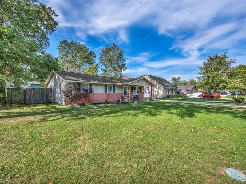 1700 Urban Circle S, Lorain, OH 44053 Photo 3