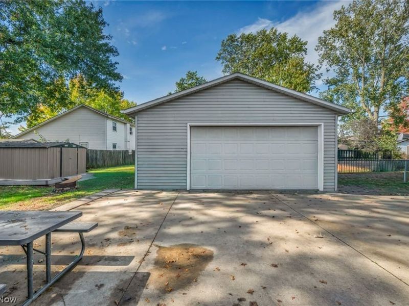 1700 Urban Circle S, Lorain, OH 44053 Photo 31