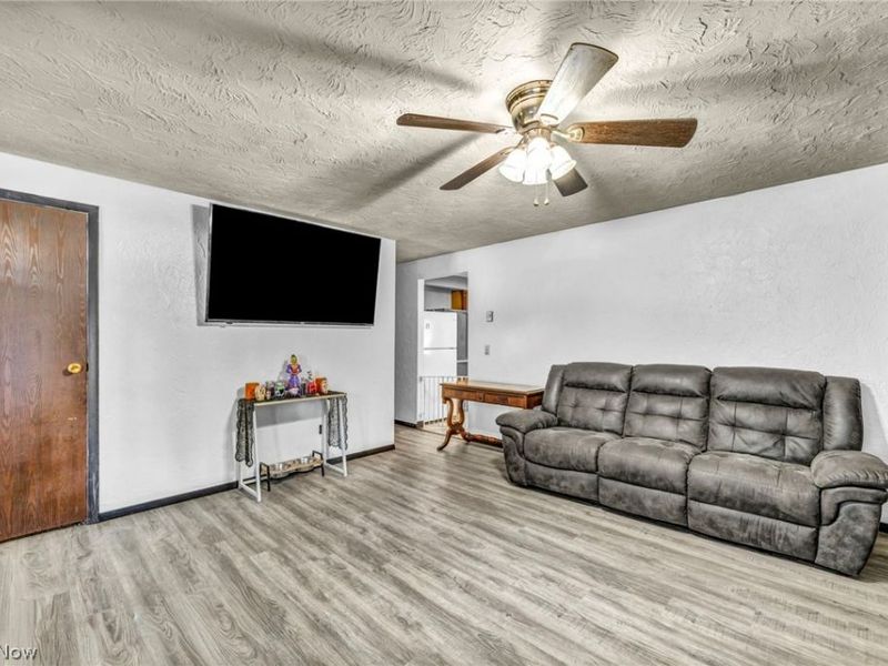 1700 Urban Circle S, Lorain, OH 44053 Photo 7