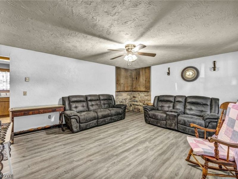 1700 Urban Circle S, Lorain, OH 44053 Photo 9