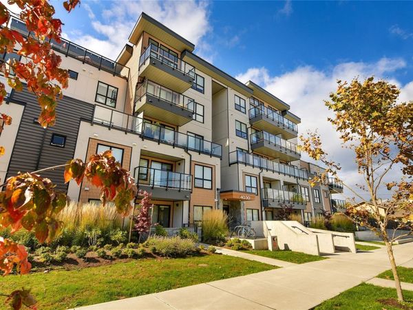 4030 Shelbourne St , Unit #408, Saanich, BC V8N 3E4