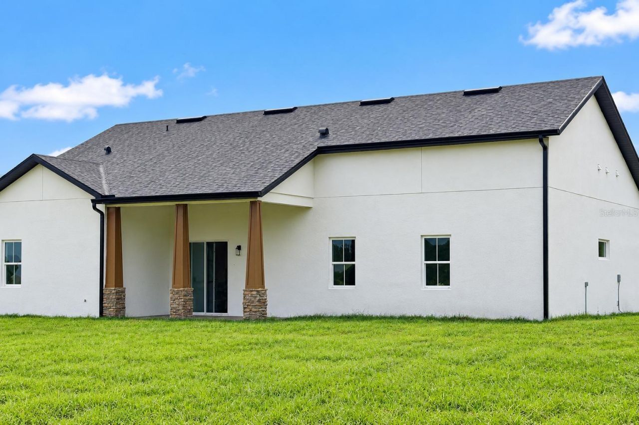 8957 SE 12th Drive, Webster, FL 33597 Photo