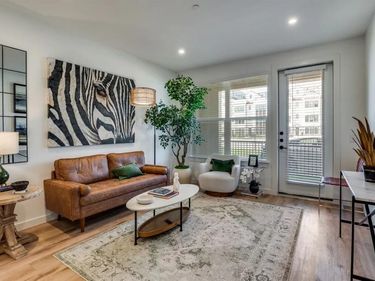 2016 S Ervay Street, Unit B1, Dallas, TX 75215