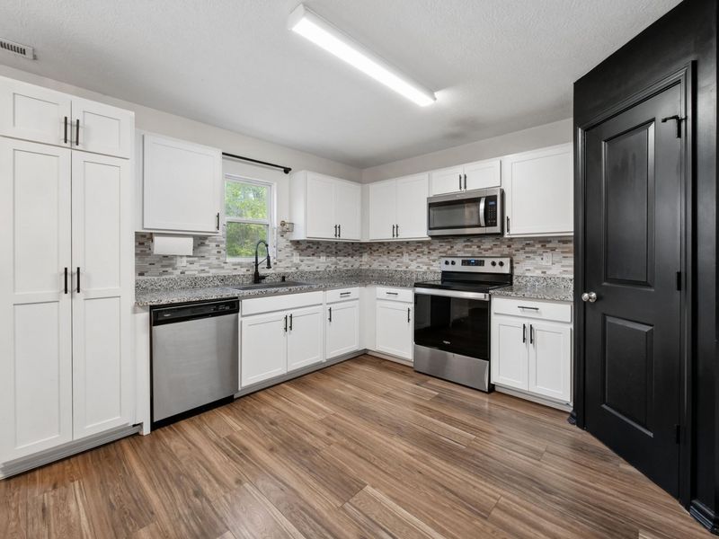 960 Louise Drive , Xenia, OH 45385 Photo 13