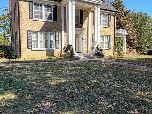 420 E 10th, Holdenville, OK 74848
