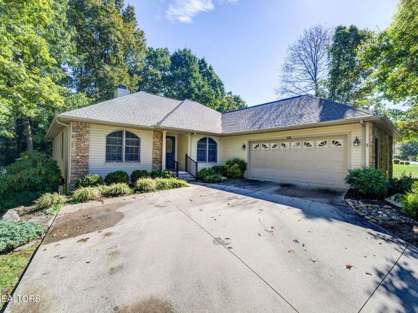 113 Berkshire Loop, Crossville, TN 38558