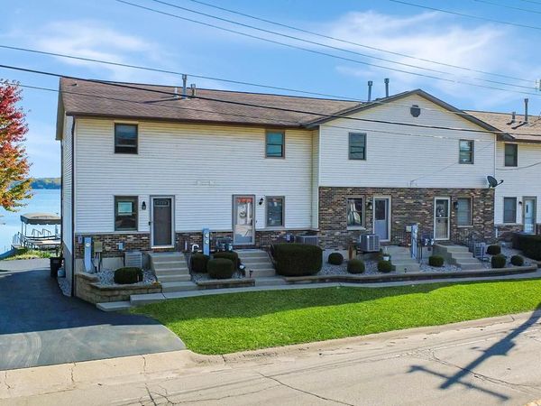 100 N Cogswell DRIVE, Unit 1, Silver Lake, WI 53170