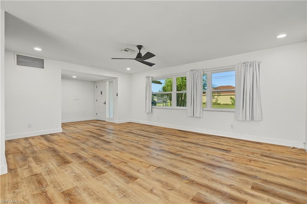 3009 SE 10th Ave, Cape Coral, FL 33904 Photo
