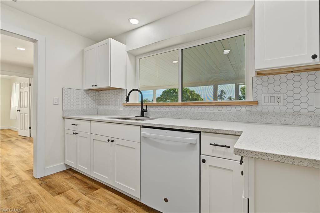 3009 SE 10th Ave, Cape Coral, FL 33904 Photo