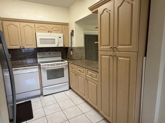378 W 39th Place, Hialeah, FL 33012 Photo
