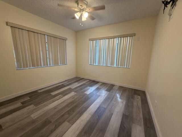 378 W 39th Place, Hialeah, FL 33012 Photo