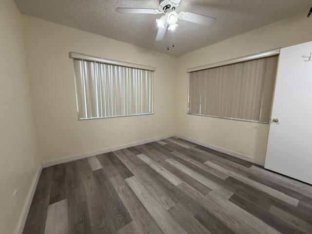378 W 39th Place, Hialeah, FL 33012 Photo