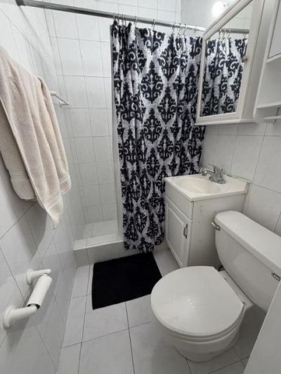 378 W 39th Place, Hialeah, FL 33012 Photo