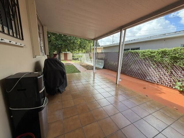 378 W 39th Place, Hialeah, FL 33012 Photo