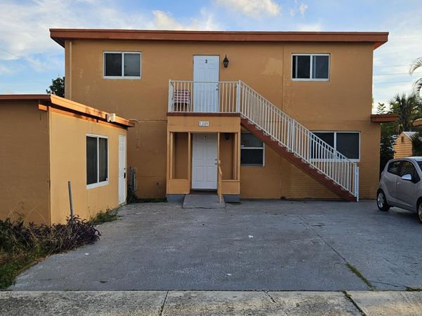1209 W 10TH Street, Unit 1, Riviera Beach, FL 33404