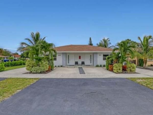 802 S Broadway Street, Unit 4, Lantana, FL 33462