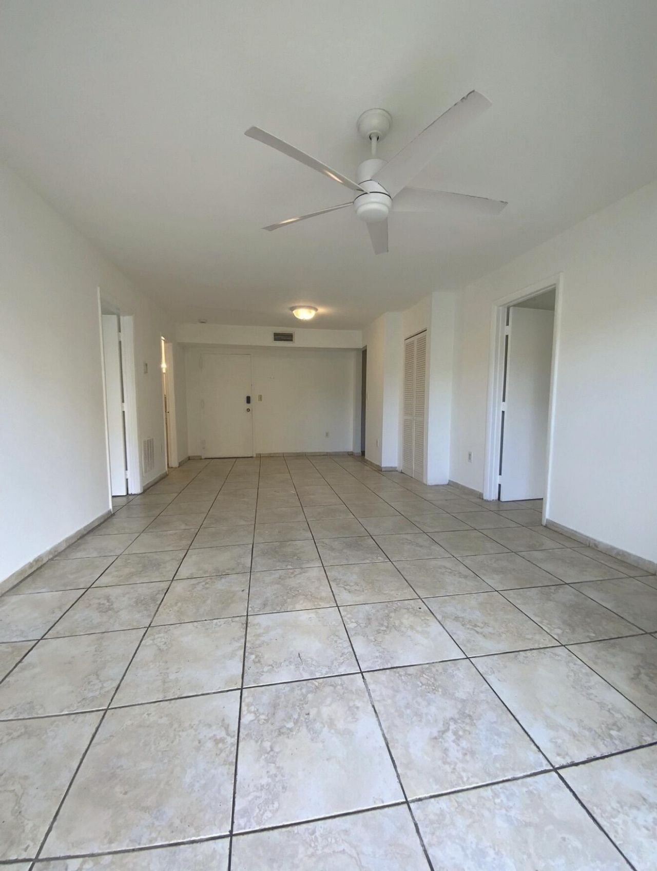 4709 NW 7th Street, Unit 109-9, Miami, FL 33126 Photo