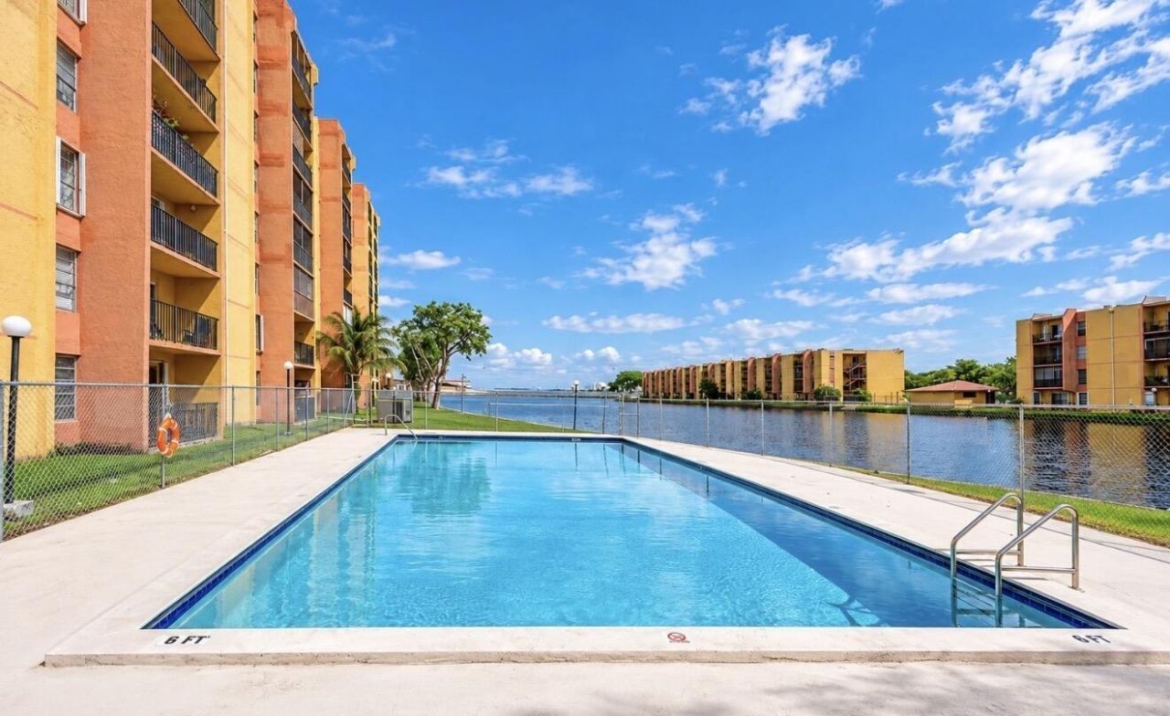 4709 NW 7th Street, Unit 109-9, Miami, FL 33126 Photo