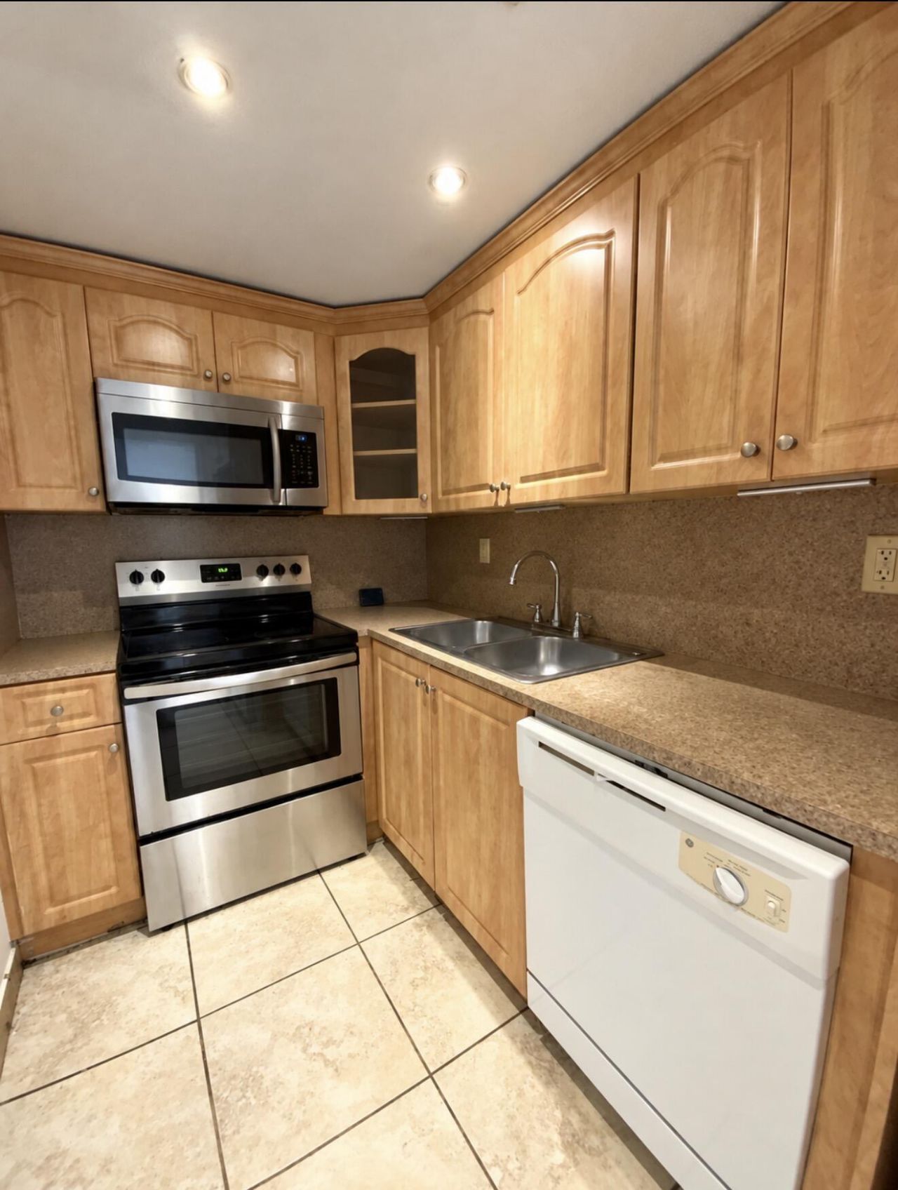 4709 NW 7th Street, Unit 109-9, Miami, FL 33126 Photo