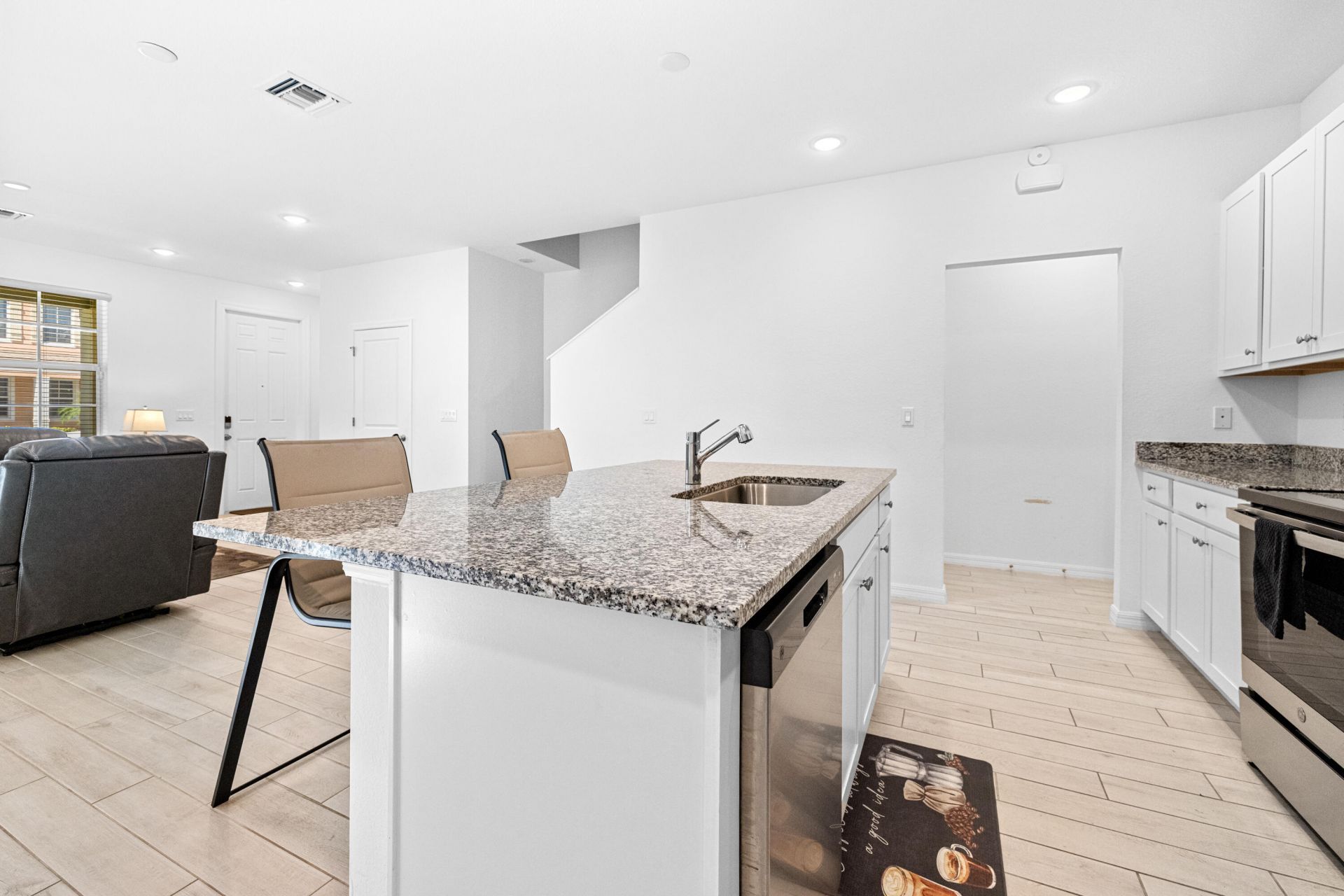 2318 SE Tavares Drive, Unit 4507, Port Saint Lucie, FL 34952 Photo