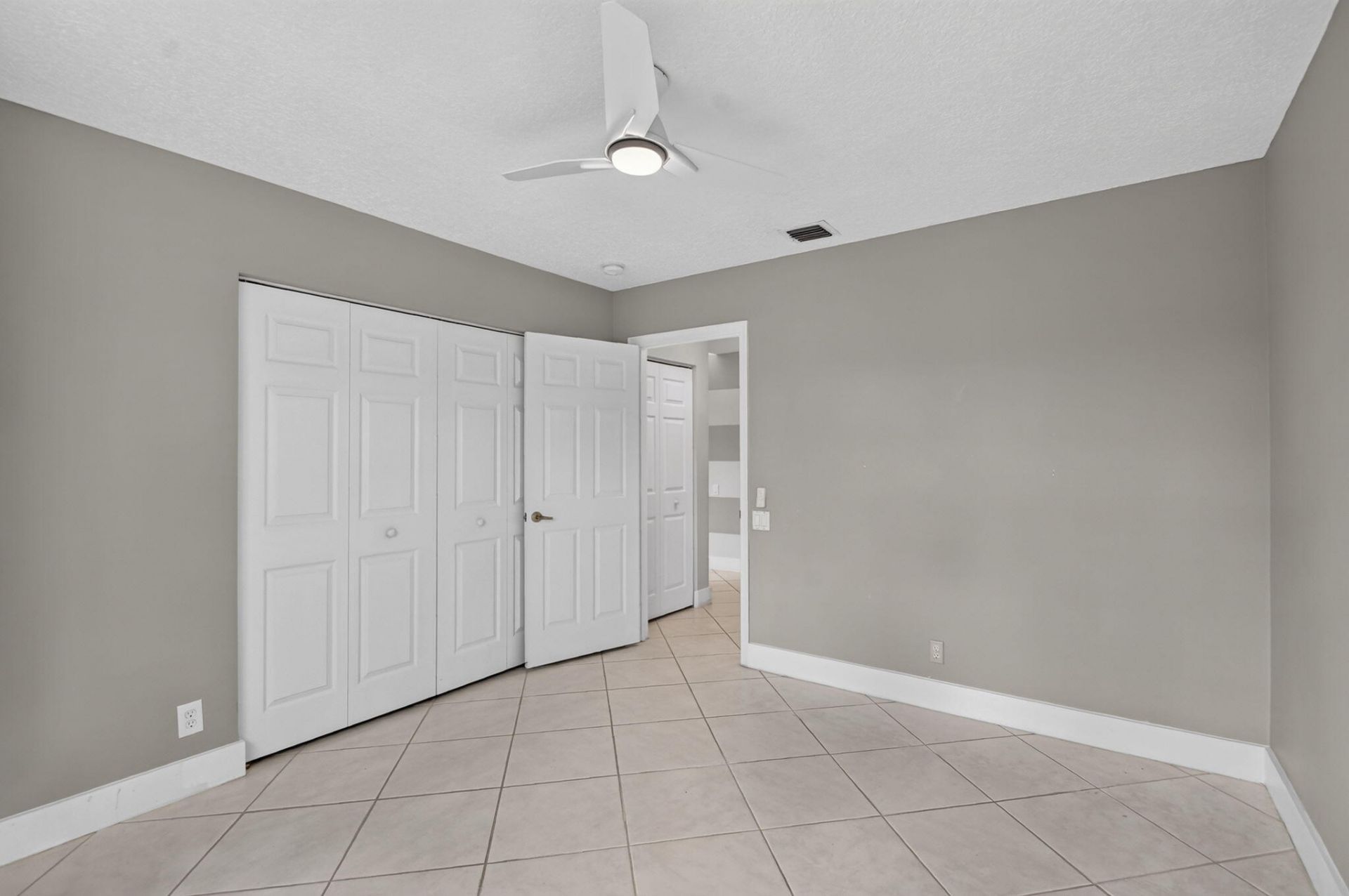 6649 Sherbrook Drive, Boynton Beach, FL 33437 Photo