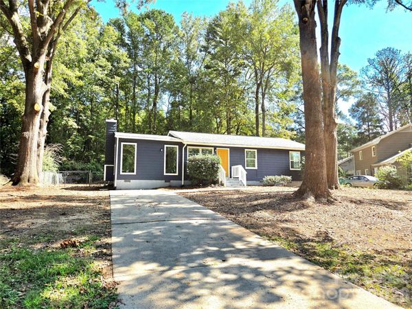5143 Delivau Drive , Charlotte, NC 28215