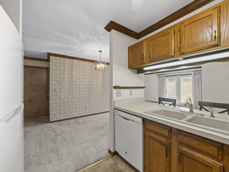 562 Executive Boulevard , Delaware, OH 43015 Photo 12