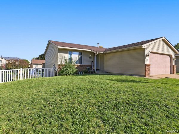 2635 Thorn Creek Street SE, Kentwood, MI 49508