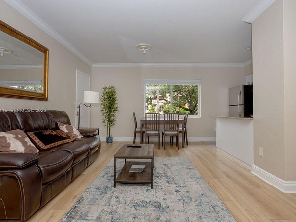 1 Edgewater Dr , Unit 201, Coral Gables, FL 33133