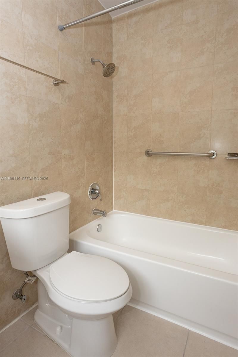 1 Edgewater Dr , Unit 201, Coral Gables, FL 33133 Photo