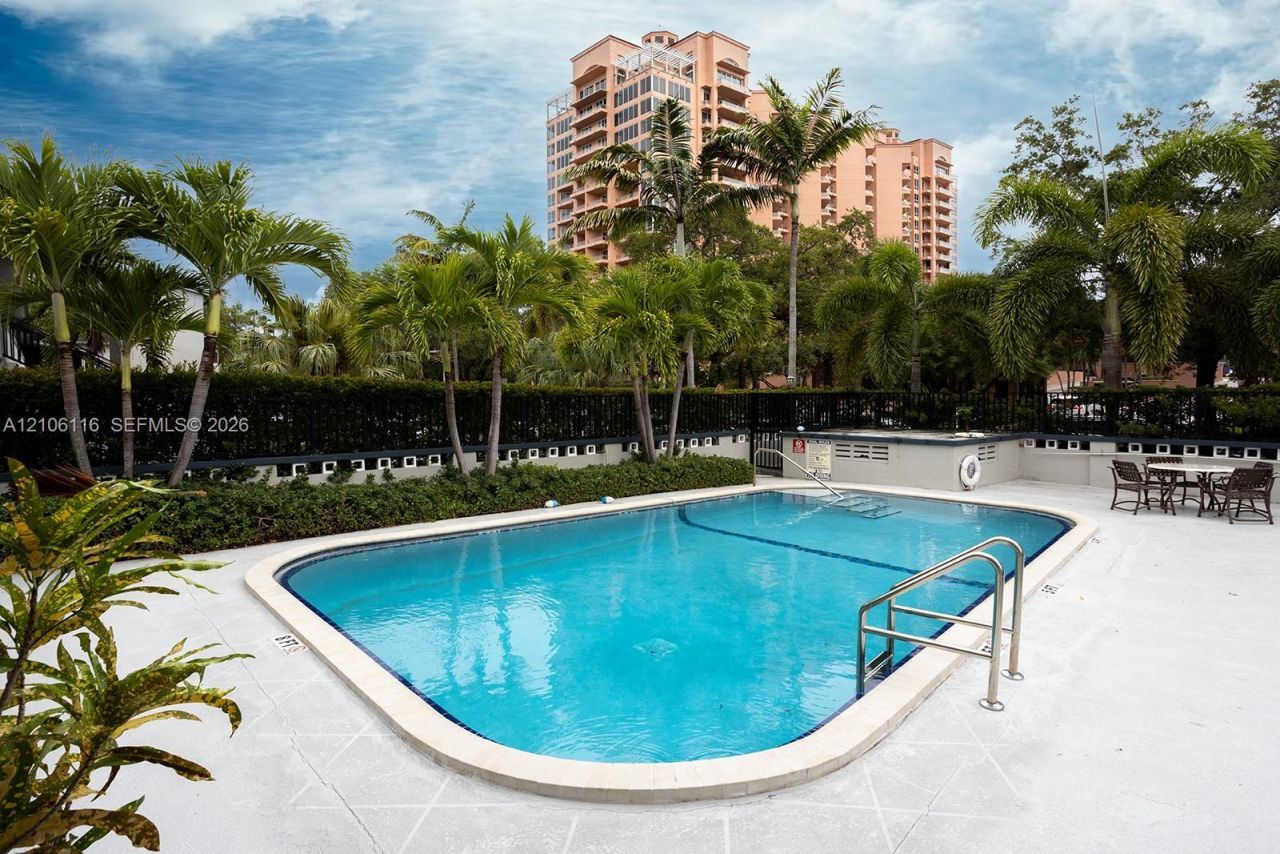 1 Edgewater Dr , Unit 201, Coral Gables, FL 33133 Photo