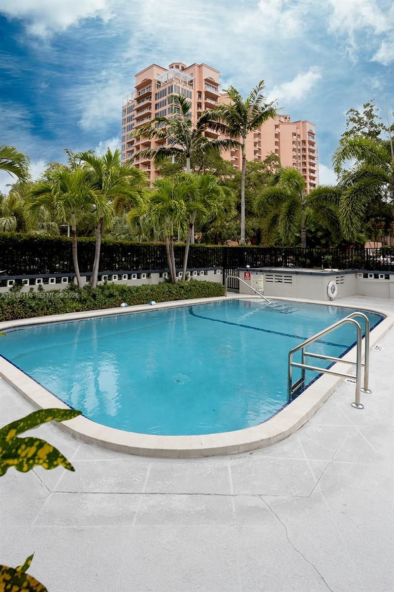 1 Edgewater Dr , Unit 201, Coral Gables, FL 33133 Photo